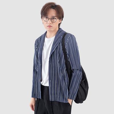 China FXZ Breathable Pleated Suit Men's Vertical Stripe Autumn And Winter Miyake Drape Elastic Soft Soft Suit Fashion Casual Coat for sale