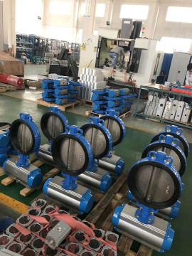 China Sanitary Butterfly Valve With Pneumatic Actuator And  for sale