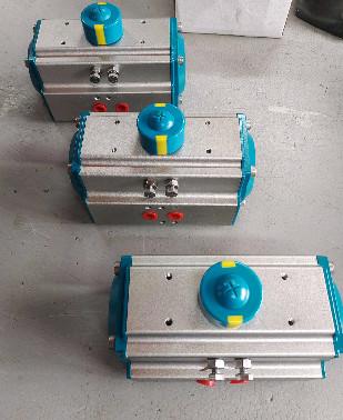 China Pneumatische enkelwerkende roterende actuator veer retour enkel effect Te koop