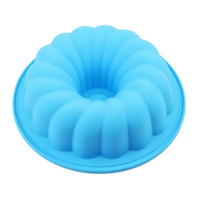 China Viable Hot Sale Fluted Round Cake Pan Bakeware Toast Bread Baking Tool Silicone Mold Pan for sale