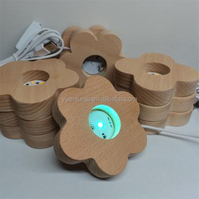 China Modern Wholesale Shaped USB 3D Crystal Night Light 6 Leaf Grass Wooden LED Lamp Stand for sale