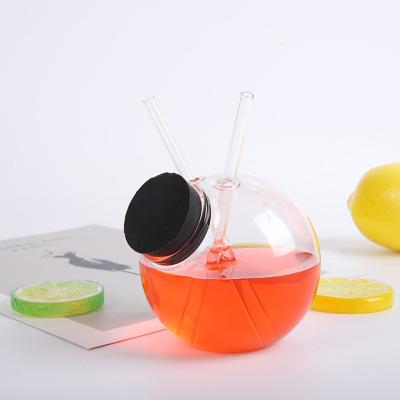 China Modern creative 2 holes molecule ball shaped drink cup glass round smoked cocktail glass wholesales for sale