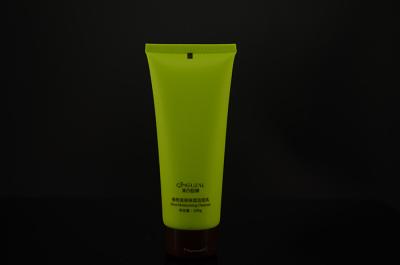 Chine Tube olive de lotion de détergent de Moisturizering empaquetant 100gram avec le chapeau instantané à vendre