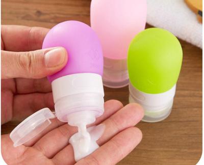 Chine La petite ampoule de 2 onces/1,2 onces a formé le vert cosmétique en plastique de rond de tubes à vendre