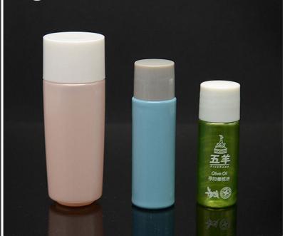 中国 ポンプ30ml/プラスチック ローションの容器の習慣色を搭載するピンクの空の化粧品のびん 販売のため