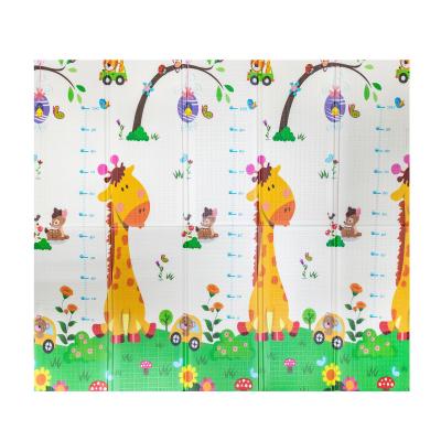 China Toy Customize Large Educational Size Waterproof Giraffe Eco-Friendly Folding Custom Design Folding xpe Play Mats for sale