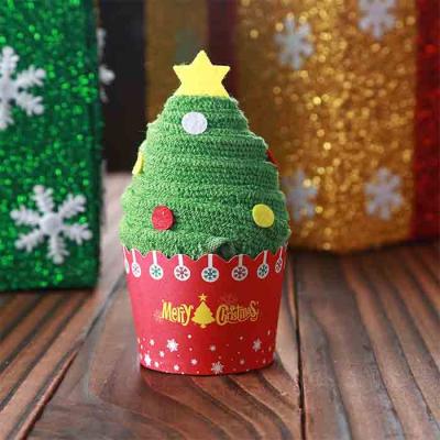 China Exquisite Cake Wrapping Santa Gifts Christmas Cake Towel for sale