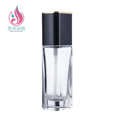 China 30ml Cosmetic Bottle Wholesale Cosmetic Glass Empty Base Bottle China Suppliers for sale