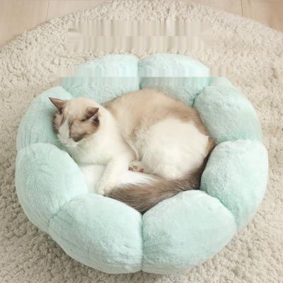 China Hot Selling Luxury Soft Dog Beds Plush Pillow Cushion Dog Beds High Loft Travel Amazon Sleep Cloth Pet Bed for sale