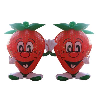 China Custom lager fruits vegetables model PVC inflatable strawberry for products promotion for sale