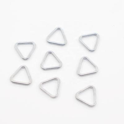 China Multiple Uses Nickel White Metal Triangular Ring Buckle Zinc Alloy Oval D-Ring Buckle Bag Parts For Luggage for sale