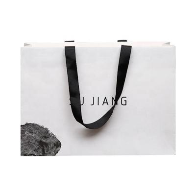 China Best Price Recyclable Gift Paper Bag Shopping Bag With Logo Full Color Printing Custom Bag for sale