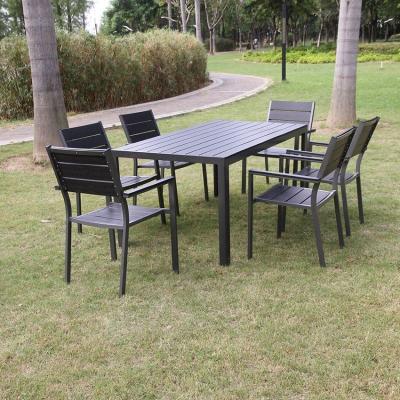 China Weather Resistant Luxury Dining Table And Chairs European Classic Style Dining Table And Chair Sets for sale