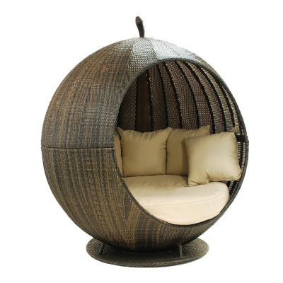 China Modern Outdoor Furniture Round Rattan Cozy Outdoor Daybed With Canopy for sale