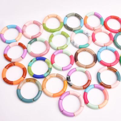 China 2022New Trendy hot sale colorful acrylic lucite curved tube beads big bracelets bead bracelets for sale