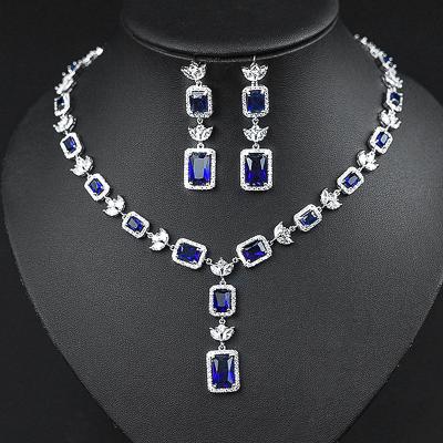 China Trendy Luxury Bridal Green Zircon Jewelry 925 Silver White Crystal Geometric Pendant Set Drop Earrings Necklace Sets for sale