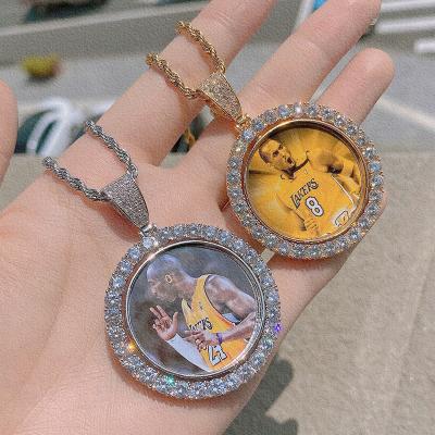 China Custom 2022 Hiphop Gold Plated Medallions Pendant Picture Photo Necklace Personalized Memory Photo Charm Pendant Iced Out Jewelry for sale