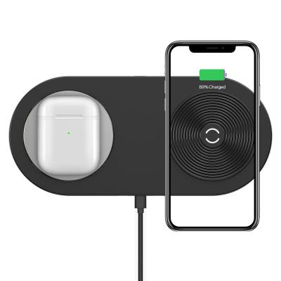 China Hot Selling Qi 20W Max Power Quick Charging Smart Devices Universal Qi-enabled 2 Sensor In 1 Dual Wireless Charger for sale