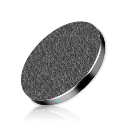 China Universal Mobile Phone Factory Price 15W Qi Wireless Charger Fast Charging Aluminum Alloy Base for sale