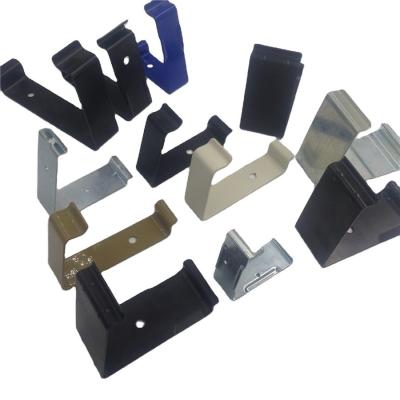 China En stock grandes clips galvanizados/negros recubiertos C057 reciclable 65Mn de acero al carbono clips de caja para cajas de madera en venta