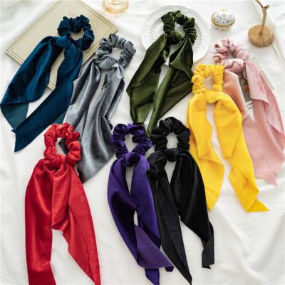 China Environmentally Friendly Autumn And Winter Hair Scrunchies European And American Style Velvet Scrunchies Elastic Scarf For Women for sale