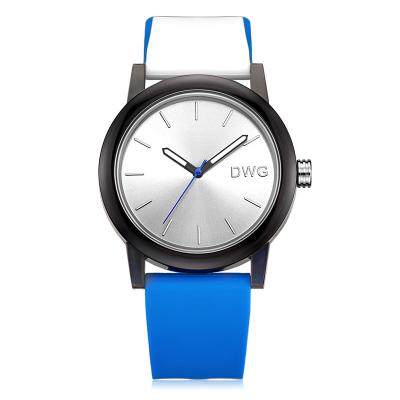 China Reloj casual de los deportes del dial del acero inoxidable del silicón del análogo de cuarzo multicolor en venta