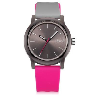 China Roze de Armbandhorloge van het Kleurensilicone Waterdicht met Autodatum en Mineraal Glas Te koop