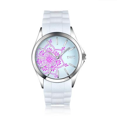 Chine le visage des montres des femmes faites sur commande de 30mm a imprimé la montre de silicone d'OEM Recyled à vendre