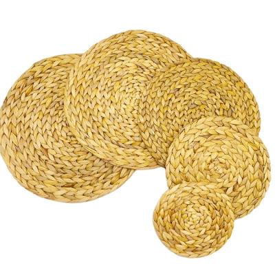 China Amazon Squash Water Hyacinth Wicker Seagrass Mat Heat Resistance Place Mat Sustainable Handwoven Round Natural Non-Slip Coaster Amazon Squash Grass for sale