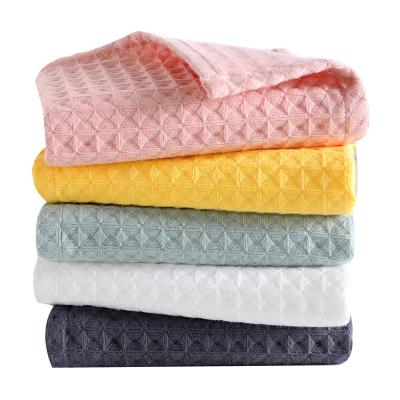 China Wholesale Sustainable 100% Quick Drying Absorben Kitchen Tea Waffle Soft Cotton Towel Highly for sale