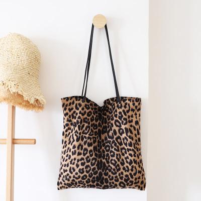 China 2021Leopard Elegant Lady Bag Women Shopping Bag Lady Shoulder Sling Purse for sale