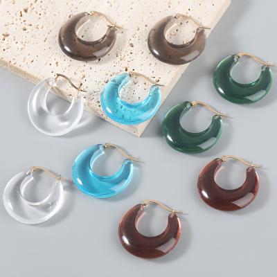 China CLASSIC 2021 European and American simple round heart girl's earrings resin notch fashion c-shaped earrings for sale