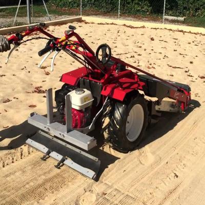 China Hotels Hydraulically Driven Vibrating Screen Sand Beach Cleaning Machines for sale