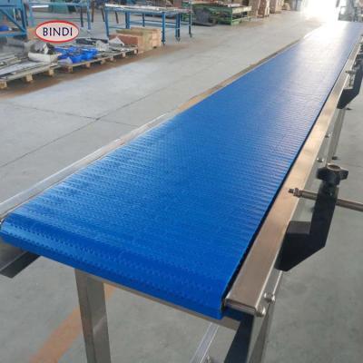 China Oil Resistant Horizontal Plastic Mesh Belt Conveyor for sale