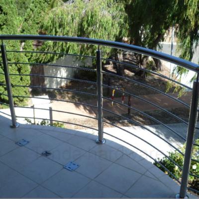 China Modern Outdoor Balcony Stainless Steel Horizontal Bar Railing for sale