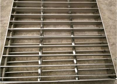 China 25x4.5mm 304 Stainless Steel Walkway Grating Trench Drain ISO9001 for sale