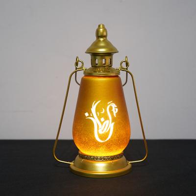 China Retro Ramadan Lamp Home Decoration Handwork Led Horse Lantern Eid Mubarak Ramadan Iron Glass Lantern Led Ornaments EID Decoration for sale