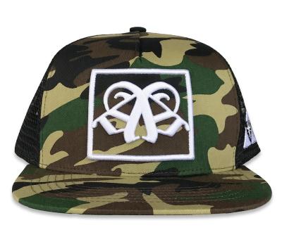 China breathable & Custom Logo Fitted Unisex Camo Trucker Hat Embroidery 100% Polyester Mesh 5 Panel Waterproof White Camouflage Camouflage Snapback Hats for sale