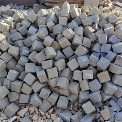 China Gray traditional kandla sandstone cobblestones for sale