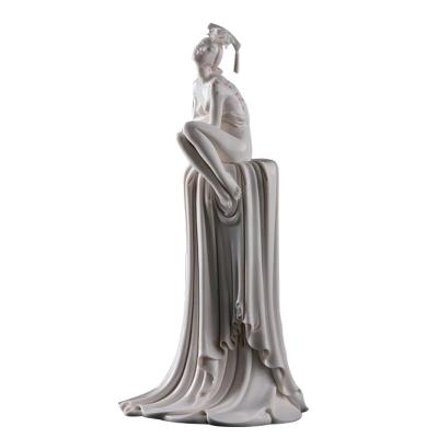 China Chinese Traditional Technology Chinese White Stone Hand Carved Marble Figure Statue for sale