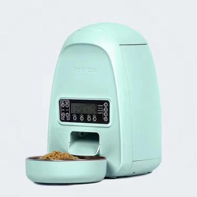 China Modern Automatic Water Bottle App Wholesale Price Wooden Pet Feeder for sale