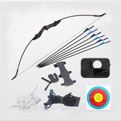 China Hunting Recurve Bow Left Hand and Universal RH Archery Hunting Arrow Recurve Archery Set with Target Face for sale