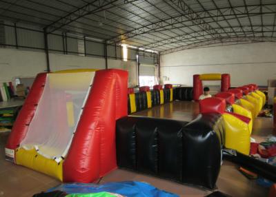 China Lustiges Fußball-Yard Inflatables, explodieren Fußballplatz 12 x 6m Feuerfestigkeit zu verkaufen