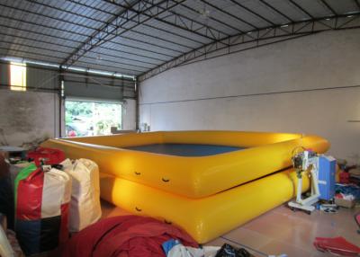 Chine Piscines bleues d'explosion de deux couches 8 x 6m, grande piscine gonflable de rectangle à vendre