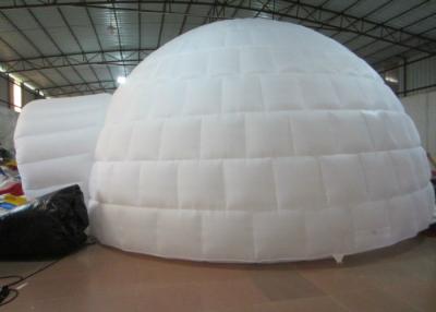 Chine Dôme dix d'explosion de commerce d'impression de Digital, tente gonflable adaptée aux besoins du client d'igloo à vendre