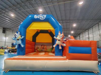 China Puncture Resistant Childrens Bouncy Castle With Slide Dogs Cartoon Theme zu verkaufen