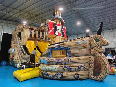 China Außenfeuerdichtes PVC Aufblasen Schloss Das Piratenschiff Thema Aufblasbare Hindernisbahn Aufblasbare Spielplatz für Kinder zu verkaufen