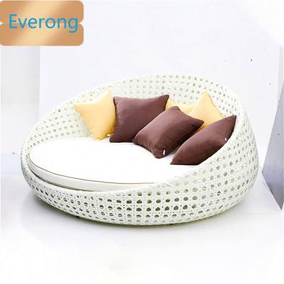 China Fixed canopy bed outdoor rattan round bed for sale