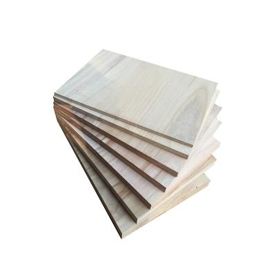 China Martial Art Training Model Customize Taekwondo Wooden Breaking Board Paulownia Wood Breaking Boards for sale