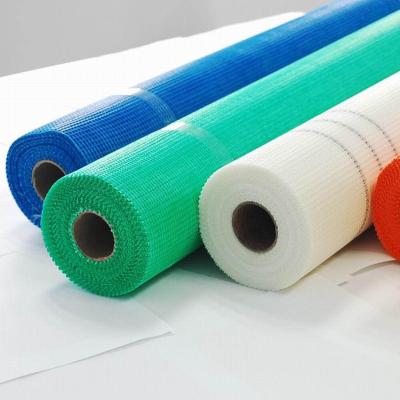 China 4x4mm 153g Fireproof Alkali Resistant Fiberglass Mesh for sale